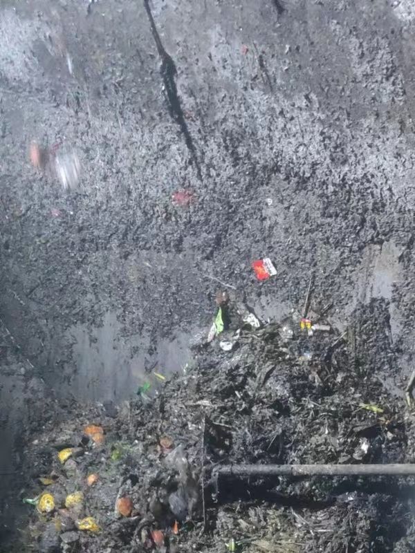 后安镇污水池清理